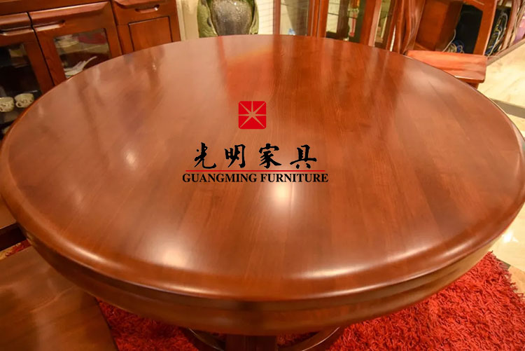 只要保養(yǎng)做的好，實(shí)木家具用到老