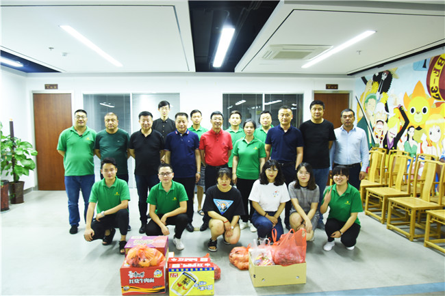關懷暖人心，618大促集團領導慰問電商團隊
