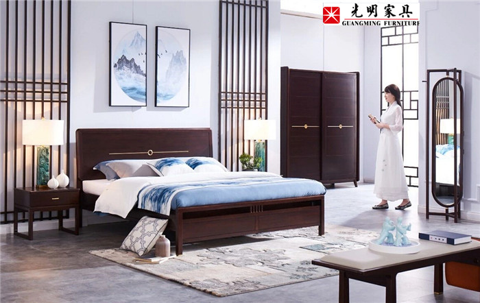 用心愛家，用行動保養(yǎng)實木家具
