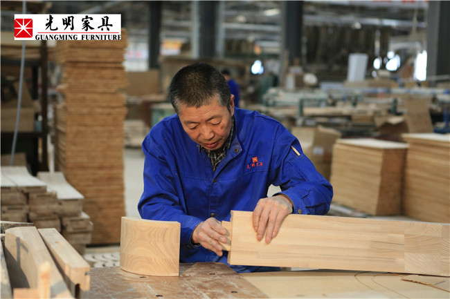 實(shí)木家具陷阱多，躲避大坑有技巧！