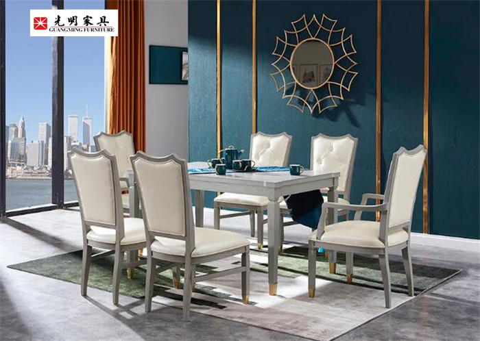 實(shí)木餐桌環(huán)保耐用方圓餐桌你會(huì)怎么選？